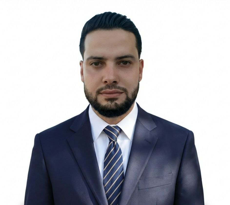 احمد سوسي - مصمم جرافيكي